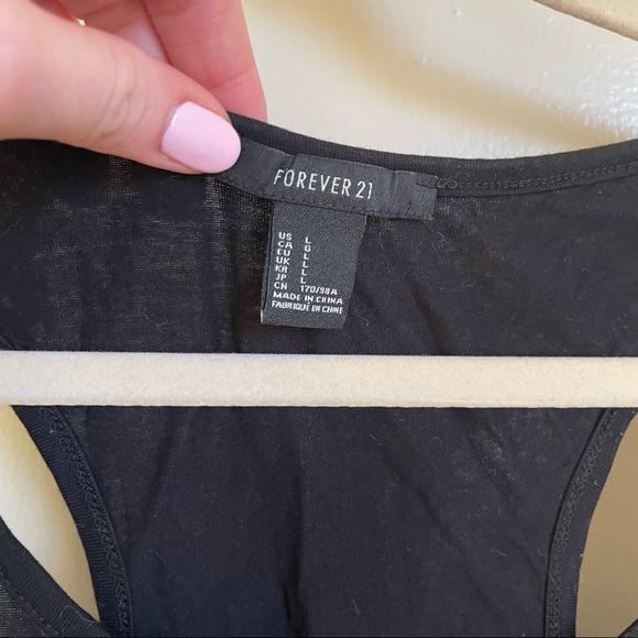 💥🎉HP🎉💥 Forever 21 Black Stretch Racerback Scoop Neck Tank Gold Silver Studs - Picture 3 of 11